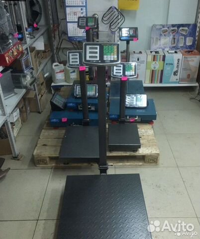 Весы 700кг. счетные платформенные электронные