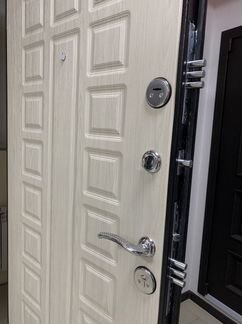 Входная дверь