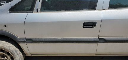 Дверь передняя левая Opel Zafira A