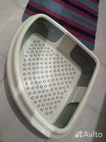 Туалет для кошек угловой