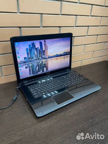 Большой ноутбук DNS/SSD/i5/2видеокарты-2Гб