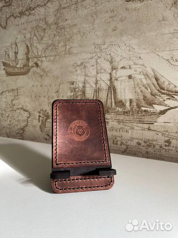 Подставка для телефона из дерева