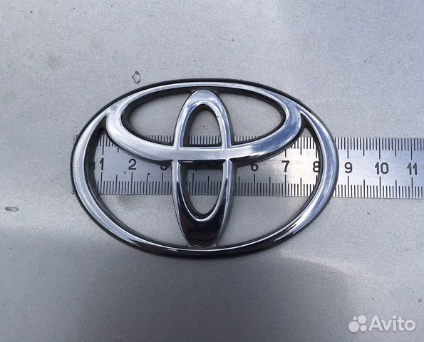 Как выглядит значок toyota