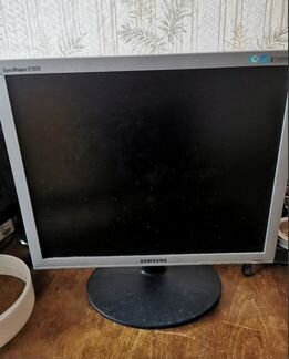 Монитор Samsung 19 дюймов