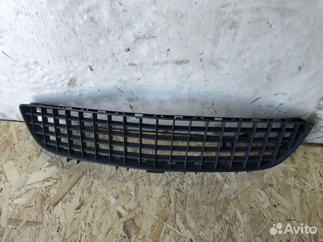 Решетка переднего бампера opel astra H GTC рестаил