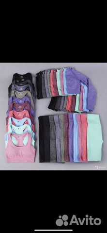 Бесшовный спортивный костюм