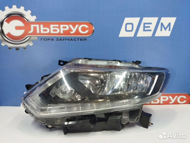 Фара левая Nissan X-Trail T32