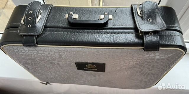 Продается отличный кожаный чемодан СССР