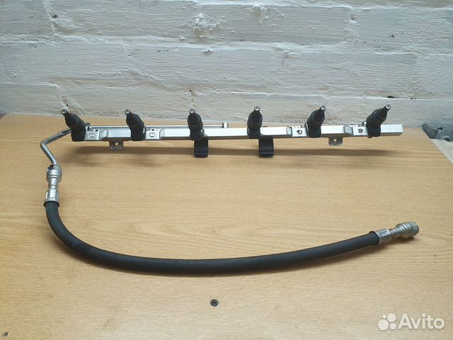 Топливная рампа с форсунками BMW E60 m54b25