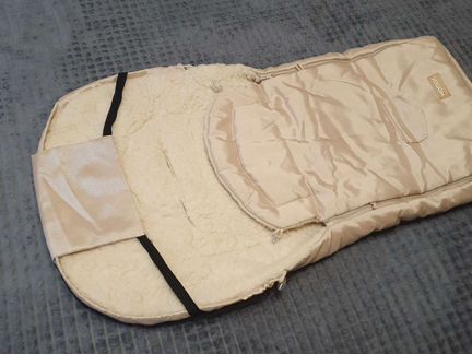 Меховой конверт в коляску Womar