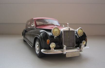 1/43 1962 Rolls Royce Phantom V James Young PV22
