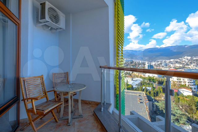 2-к. квартира, 77 м², 10/16 эт.