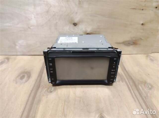 Магнитола Clarion J8Nae2A01