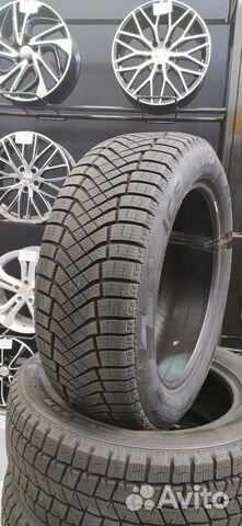 Pirelli Ice Zero FR 225/60 R18