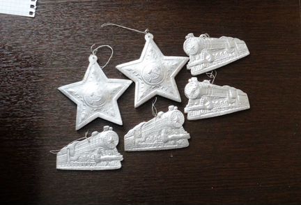 Елочные игрушки - паровоз Сталин и др