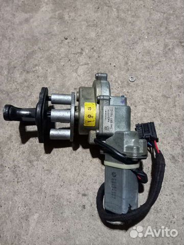 Доводчик сдвижной двери Т5 Мультивен 7H0 843 765 C