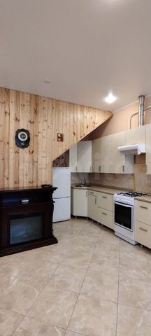 2-к. квартира, 75 м², 1/2 эт.
