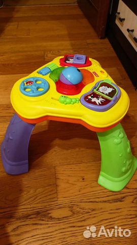 Развивающий столик fisher price жираф