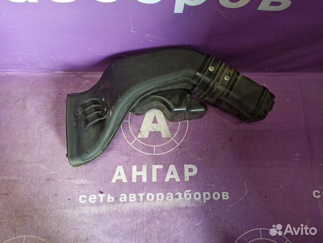 Воздухозаборник Mitsubishi Outlander Xl