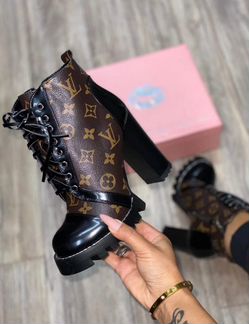 Ботильоны (сапоги) женские