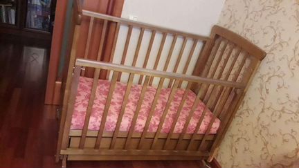 Детская кроватка