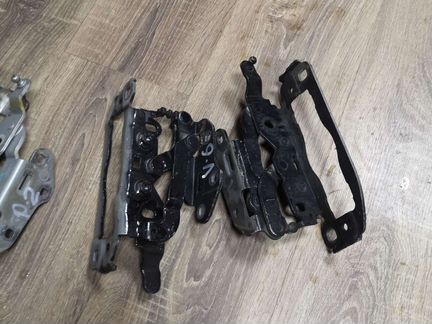 Mercedes w204 петли капота