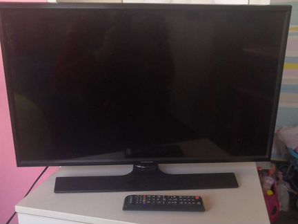 Телевизор LED Samsung t28e310ex 27,5