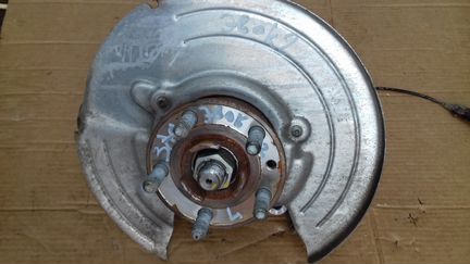 Кулак задний левый в сборе Range Rover Evoque,Эвок