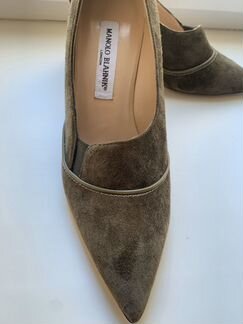 Замшевые туфли Manolo Blahnik