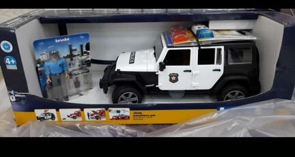 Bruder полицейский джип с фигуркой