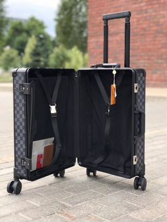 Чемодан Louis Vuitton