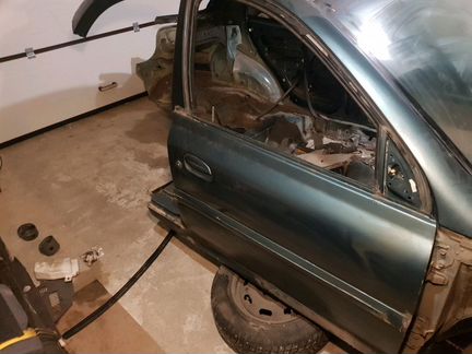 Дверь боковая kia rio 1 ds седан