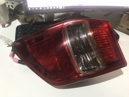 Фонари(стоп сигналы) Лексус is рестайлинг 8 диодов