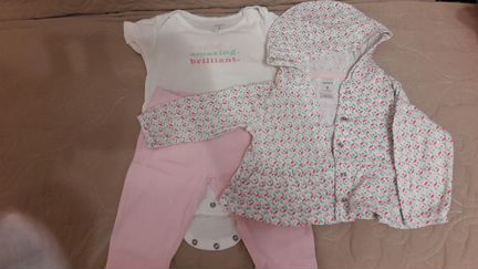Комплект Carters на девочку