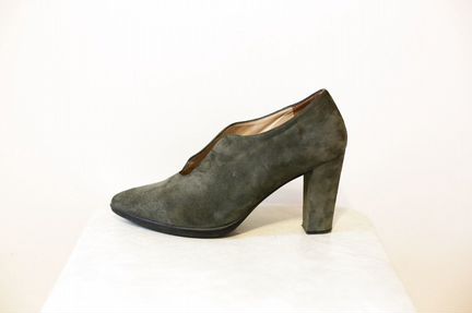 Ботильоны серые из нат. замши, 38 размер