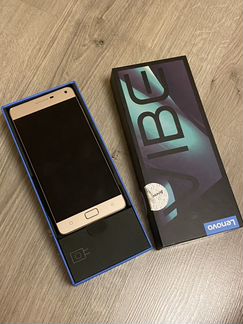 Смартфон Lenovo vibe p1
