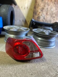 Фонарь Toyota Porte NP10