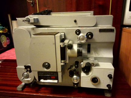 Кинопроектор