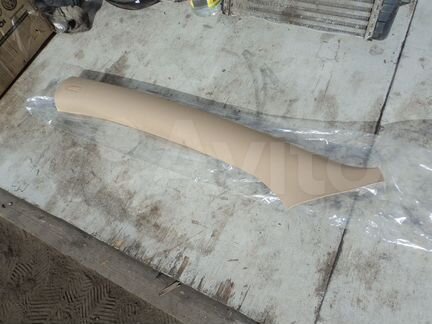 Облицовка левой стойки Volkswagen Passat B5