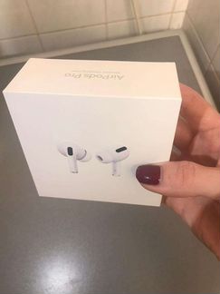 Продаю беспроводные наушники AirPods Pro
