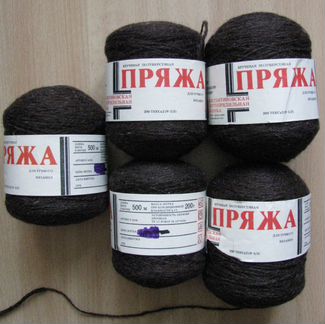 Пряжа полушерсть, акрил и объемная