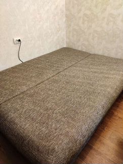 Диван- кровать хоррший