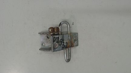 Петля двери правая передняя Audi A6 (C4), 1997