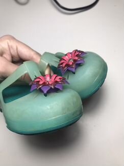 Кроксы и сандалии