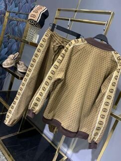 Костюм штаны и кофта Gucci