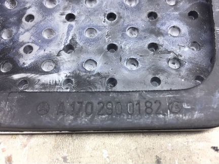 Накладка педали Mercedes C250 W204 1.8 2012