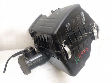 Корпус воздушного фильтра передний Toyota Camry