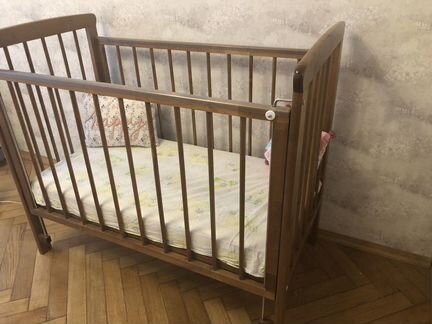 Кроватка детская