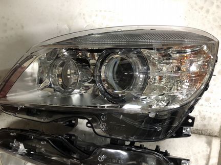 Передняя фара дорест Мерседес w204