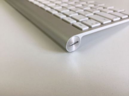 Apple Wireless Keyboard A1314 (без Num)